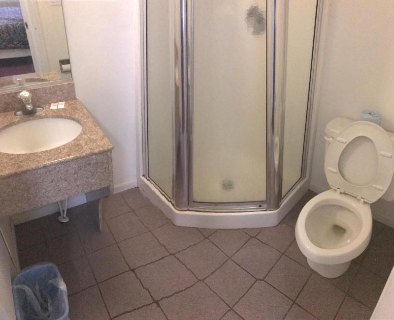 Standard King Room image 1