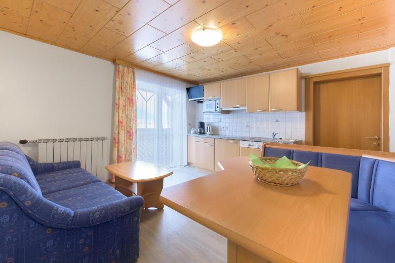 Apartment (2-5 Adults) image 3
