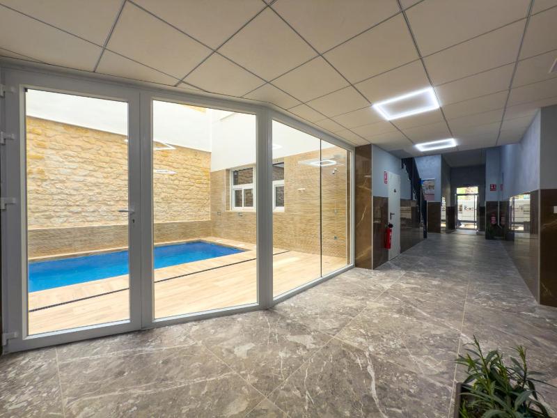 ASL 3G Estudio en centro de Alicante con piscina - image 15