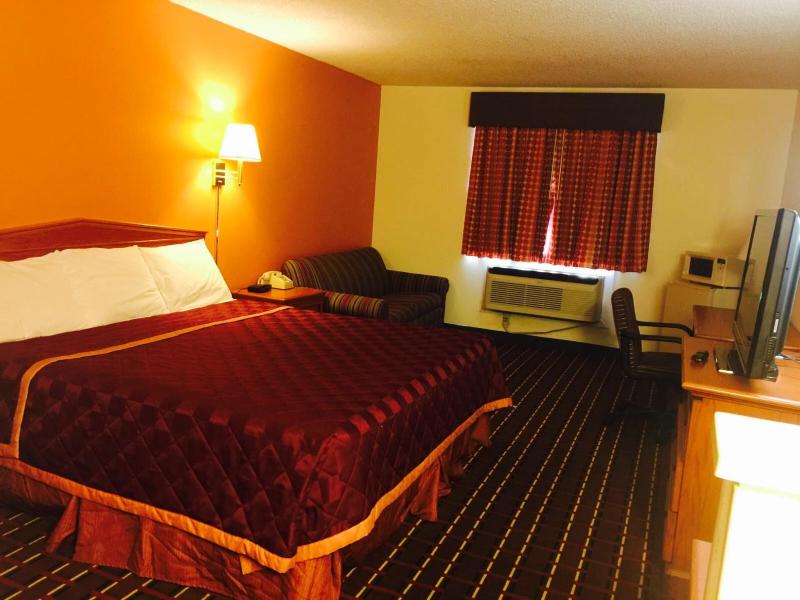 King Room - Non-Smoking image 3