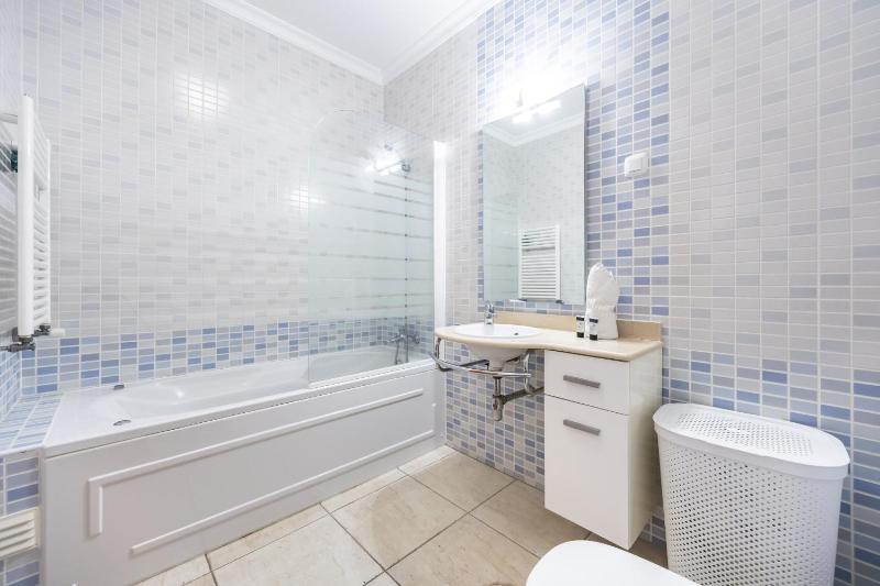 Atlantic Bloom Apartment by Seewest - image 6