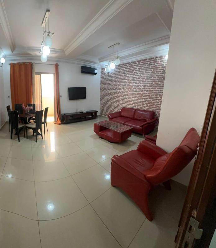 Appartement bon standing 3 chambres avec balcon et ascenseur - image 1