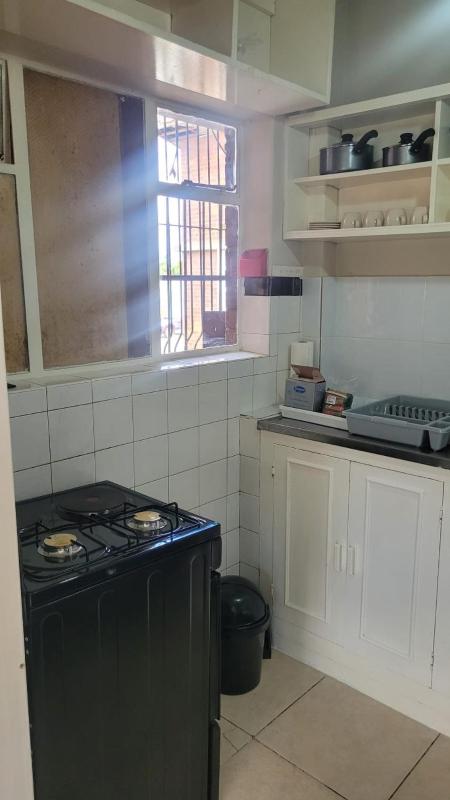 Lanina Fife Avenue Apartment - image 13