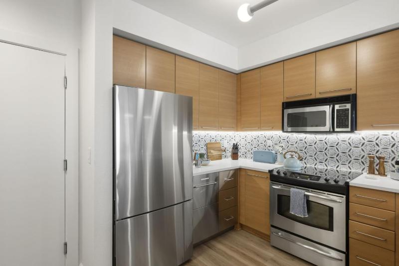 2BR 2BA Pacific Pine Retreat Capitol Hill - image 14