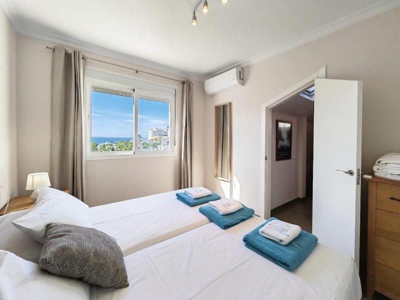 Sea view - Rooftop Terrace - Pool & Bar - Top Floor - image 13