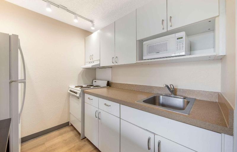 Extended Stay America Suites - Fort Lauderdale - Cypress Creek - NW 6th Way - image 4
