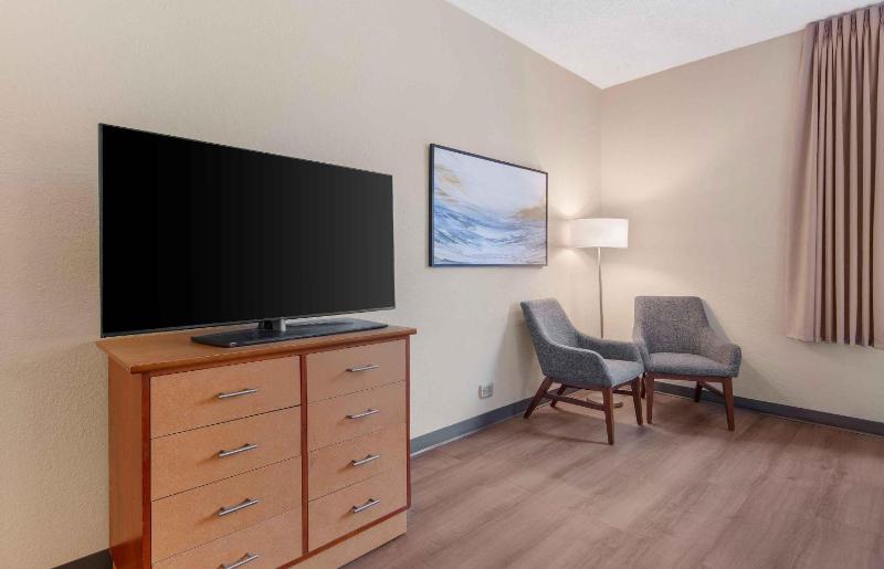 Extended Stay America Suites - Fort Lauderdale - Cypress Creek - NW 6th Way - image 8