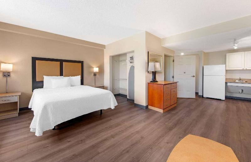 Extended Stay America Suites - Fort Lauderdale - Cypress Creek - NW 6th Way - image 28