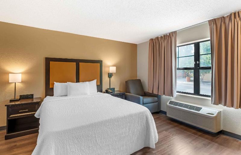 Extended Stay America Suites - Tampa - Airport - Spruce Street - image 24