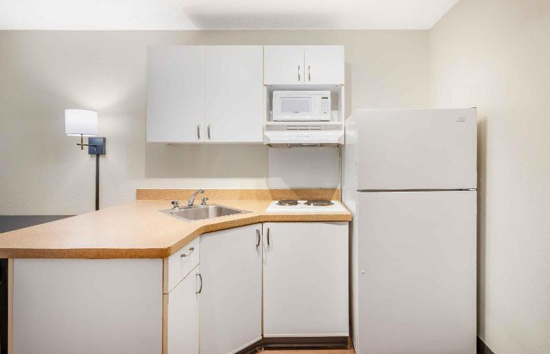 Extended Stay America Suites - Tampa - Airport - Spruce Street - image 9