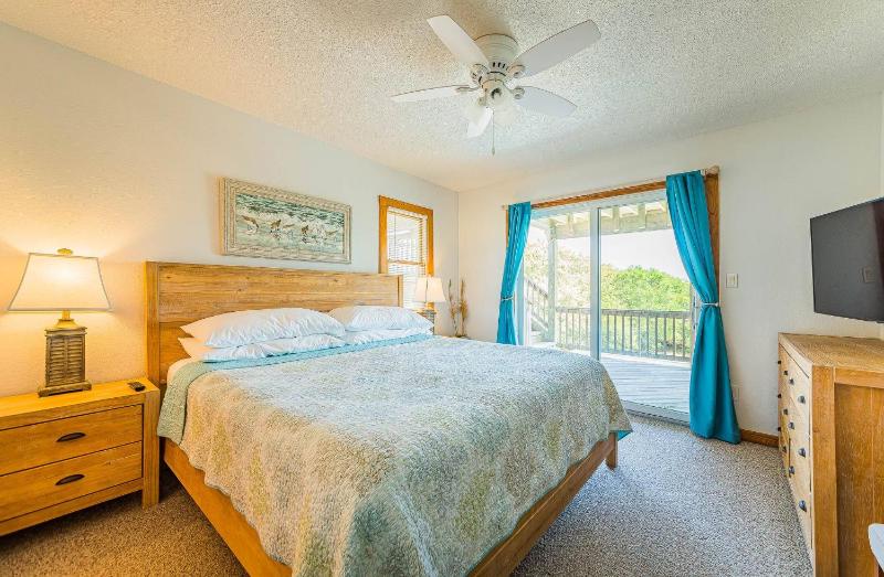 Rookery - Corolla Whalehead 395 Yds to Beach Ocean View Pool Hot Tub Pets OK Flex Stays - image 13