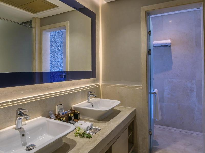 Rixos Premium Magawish Suites and Villas - image 50
