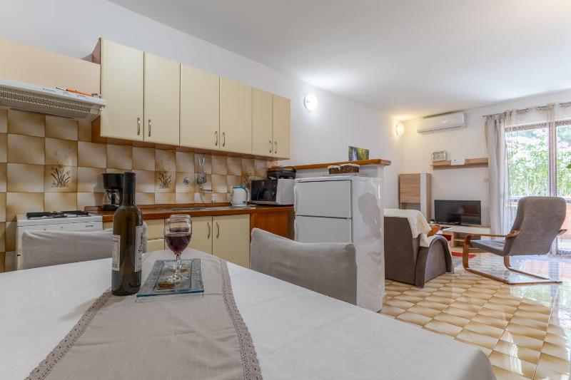 Apartment Puh - image 13