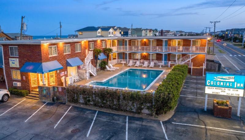 Colonial Inn - image 1