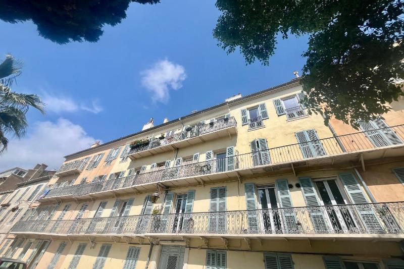 Charming 3 rooms of 50 m2 located in Hyères - image 14