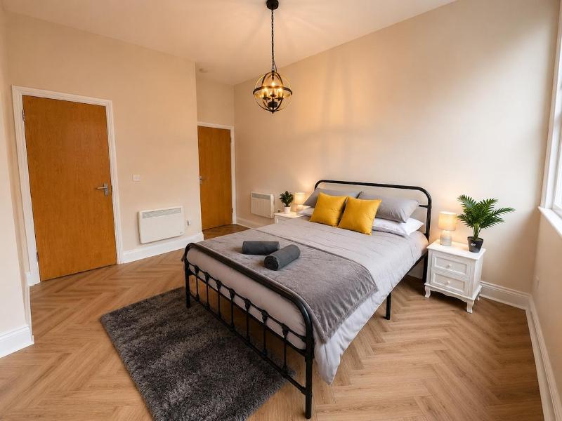 Superb Apartment In The Core Of Brighton - image 6