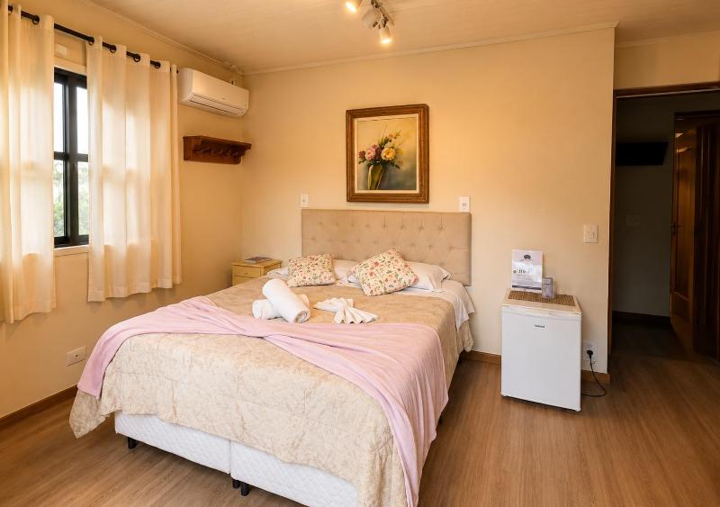 Pousada Casa Mantiqueira - Próxima ao Capivarí e opções de Hidromassagem - image 29