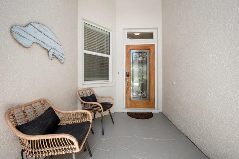 Surf Chic - Lux Salt Pool & Spa King Beds! - image 39