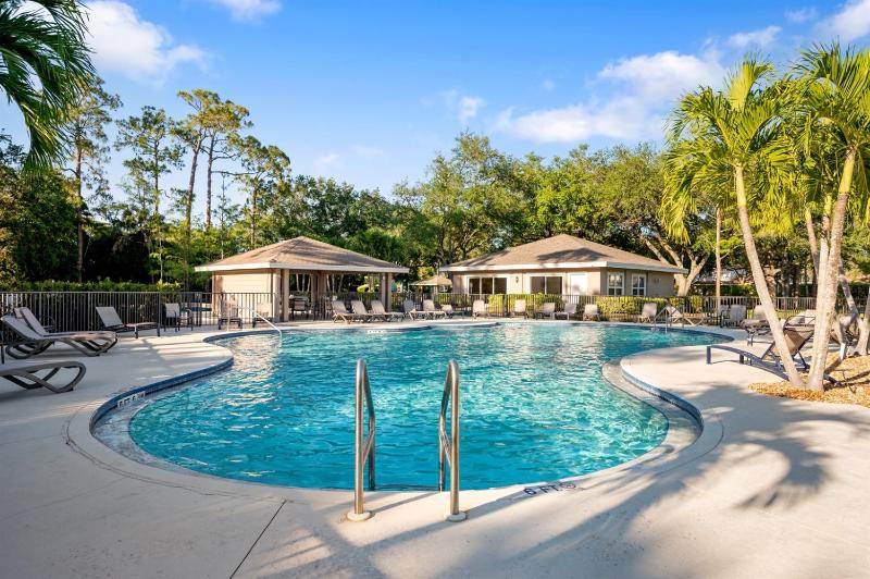 Surf Chic - Lux Salt Pool & Spa King Beds! - image 41