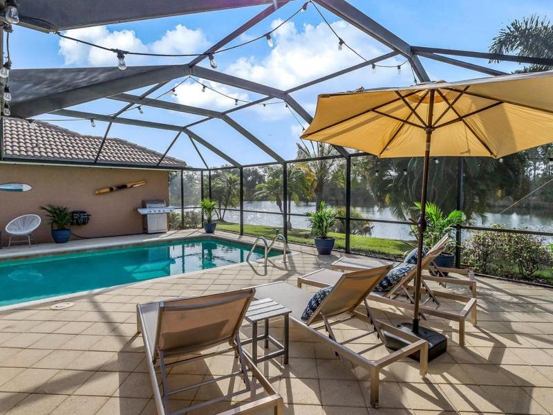 Tivoli Serenity-Salt Pool Water View & King Beds! - image 6