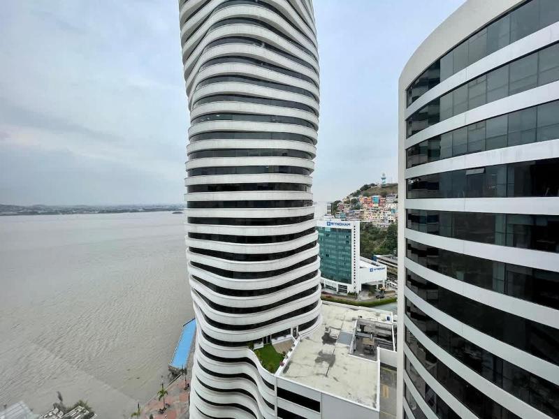 Riverside Luxe 2 Bedroom apartment - image 7