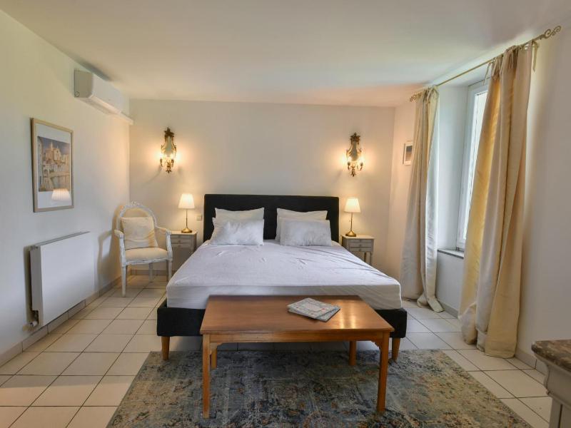 Les Châtaignes - image 30