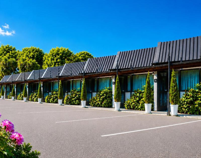 Gothic Heights Motel - image 1