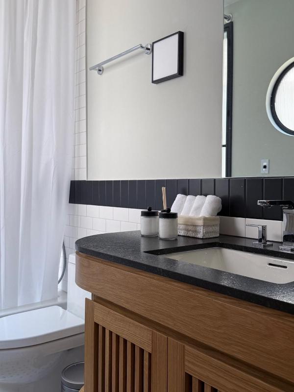 Design Apartment in Beautifully Restored Building in Roma Norte - image 2