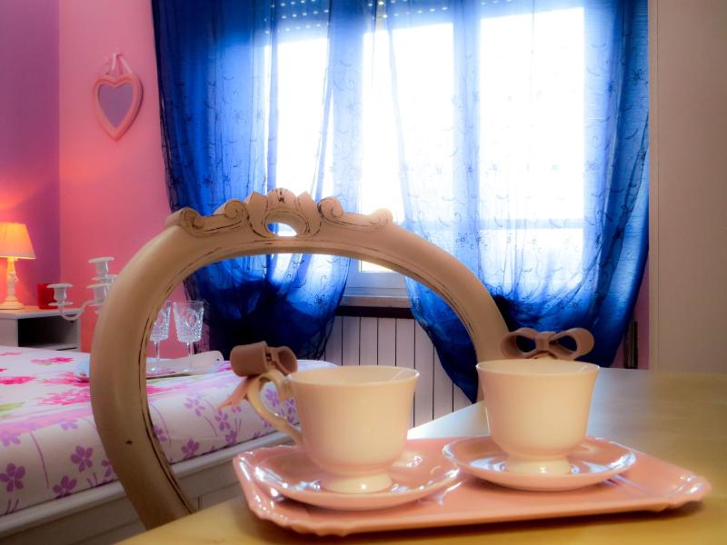 Triple Room with Private Bathroom image 4