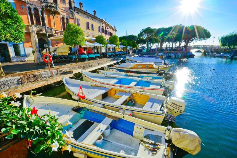 Missy Apartment Peschiera del Garda Studio w/ Parking - Happy Rentals - image 20