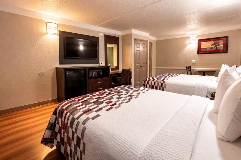 Red Roof Inn & Suites Houston - Hobby Airport - image 8