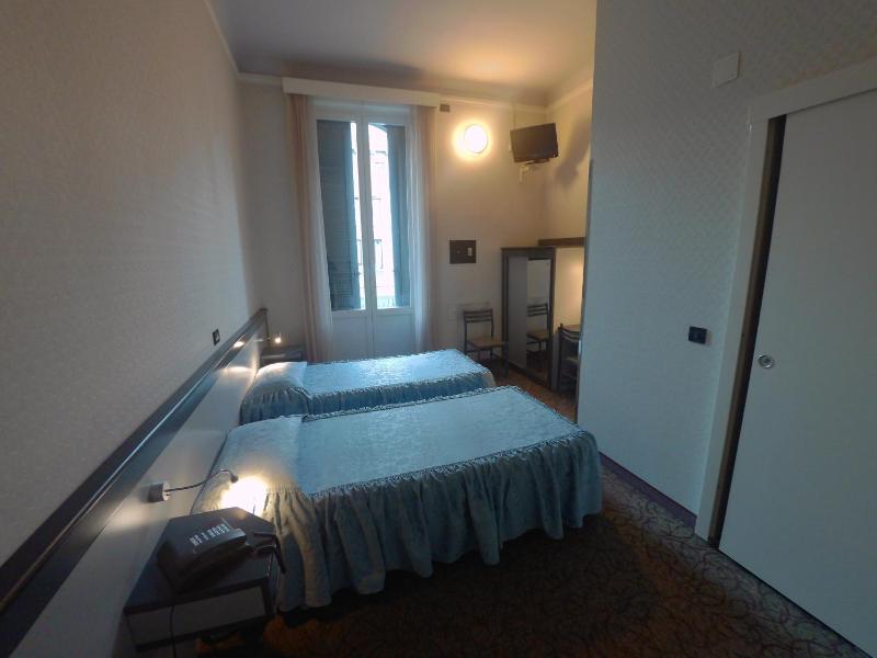 Single Room with Private Bathroom image 1