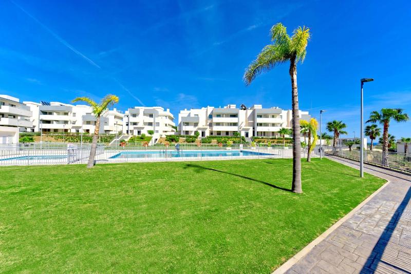 3015 Luxury Serenity Views - image 18