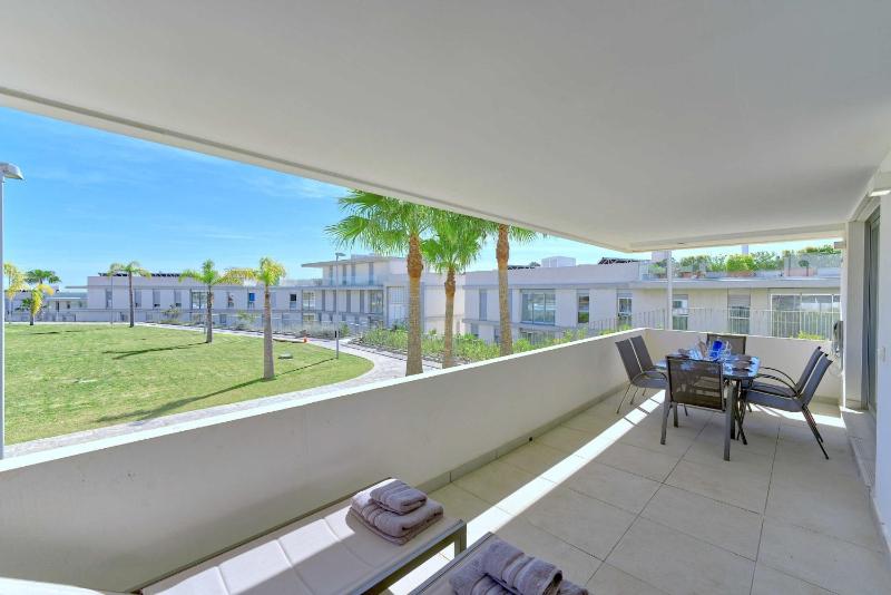3015 Luxury Serenity Views - image 20