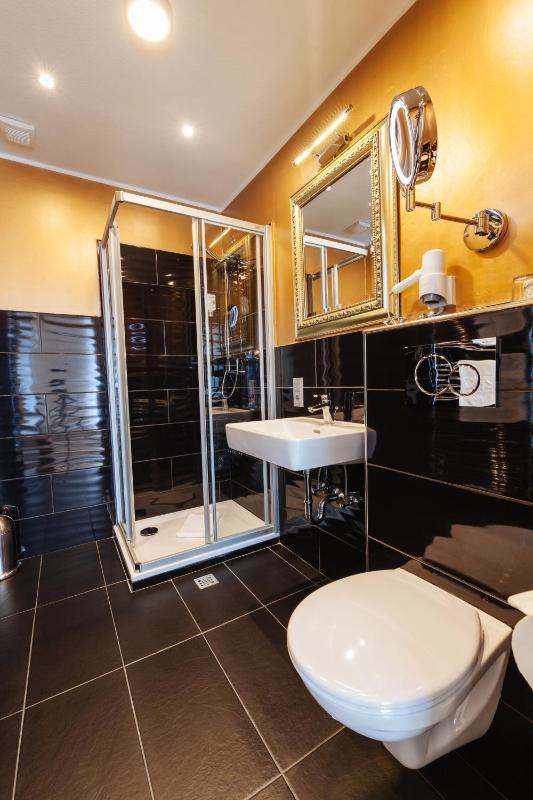 Business Double Room image 2