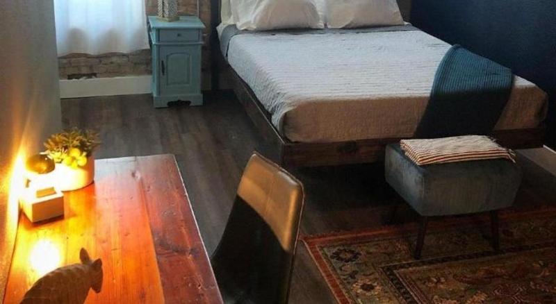 Deep Ellum Hostel - Adults Only - image 22