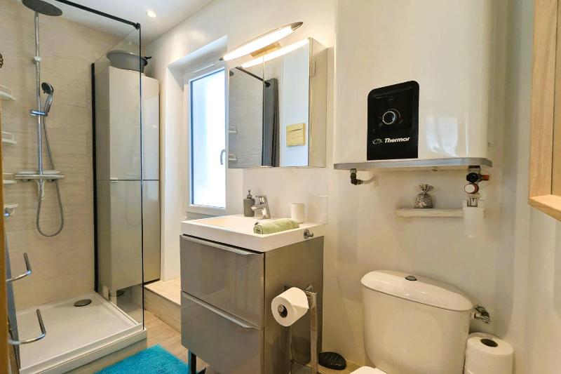 Studio 50m from the sea in Toulon - image 5