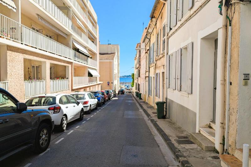 Studio 50m from the sea in Toulon - image 11
