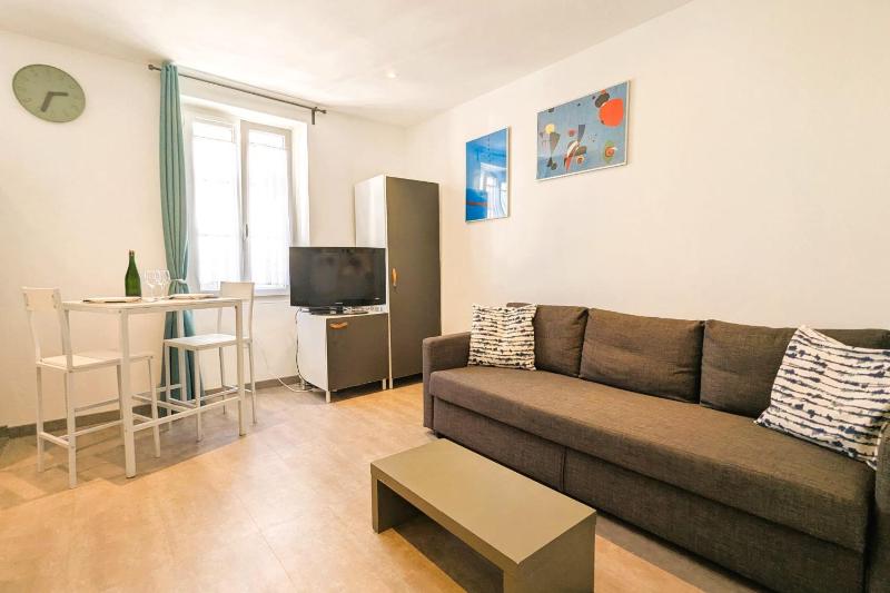Studio 50m from the sea in Toulon - image 9