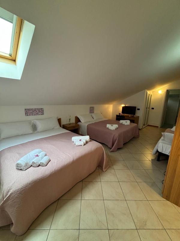 Hotel Dream - image 31