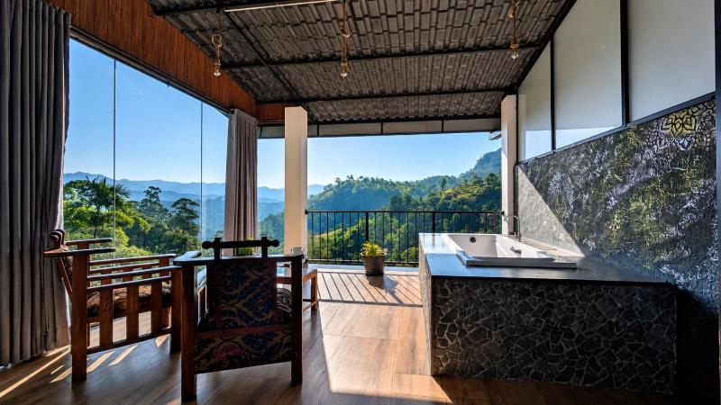 Rainbow Sky Retreat - image 25