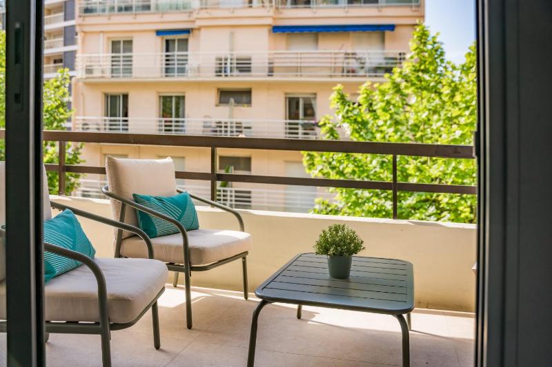 Cozystay 1786 - Fantastic 2BR apartment Croisette - image 6