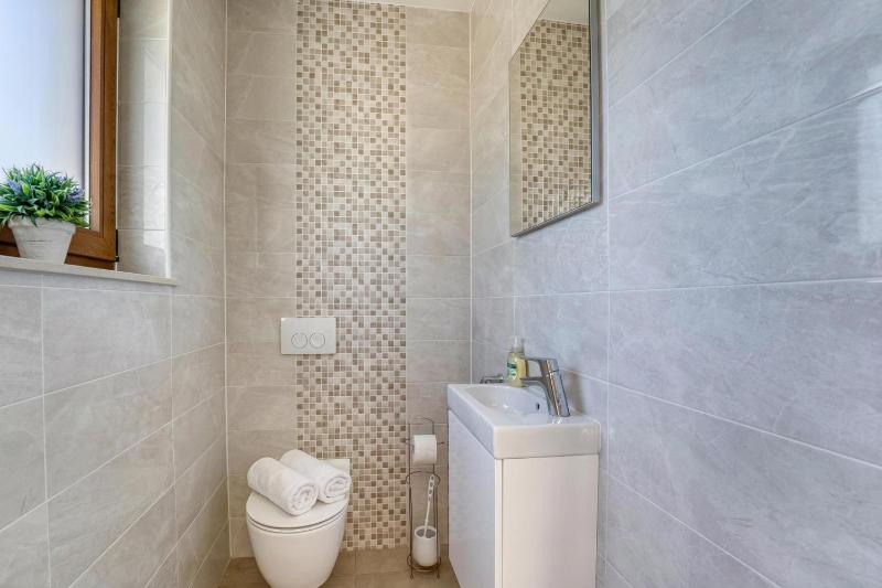Villa Mare With Private Pool And Garden - Happy Rentals - image 37