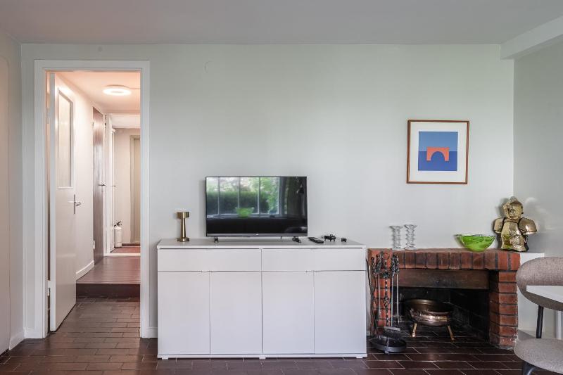 Local 1BR Townhouse Stay in Orgryte - Near Central Gothenburg - image 7
