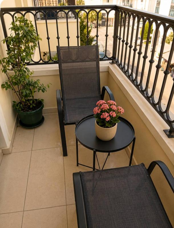 Blue apartment - image 11