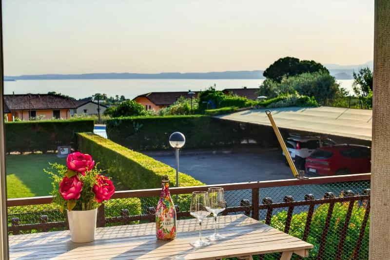 SUNSET BARDOLINO APARTMENT - Regarda Travel - image 20