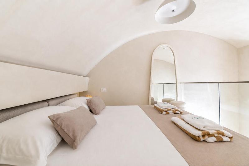 Sant rooms by BRAD Santorini Resort - image 6