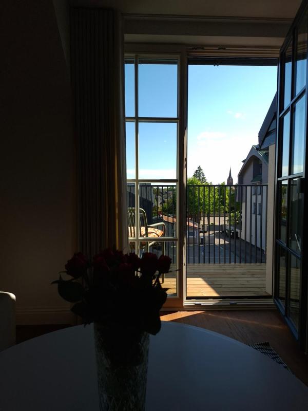 Holiday House Apartments - image 12