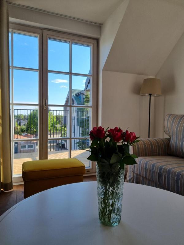 Holiday House Apartments - image 20
