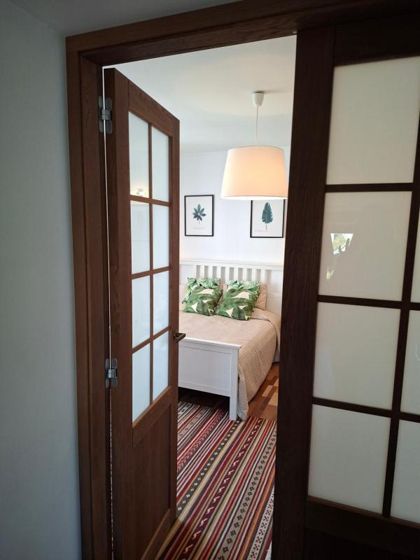 Holiday House Apartments - image 13